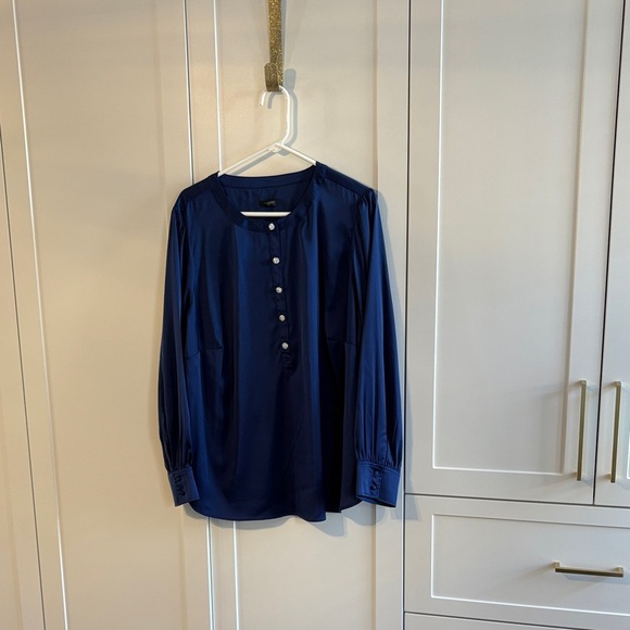 Talbots Tops - Talbot satin top
